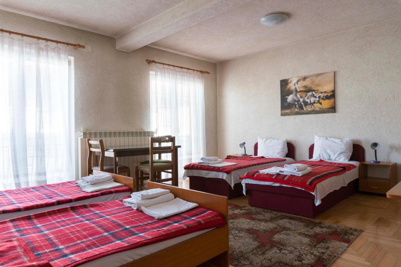 Hotel Montenegro Struga Exteriér fotografie